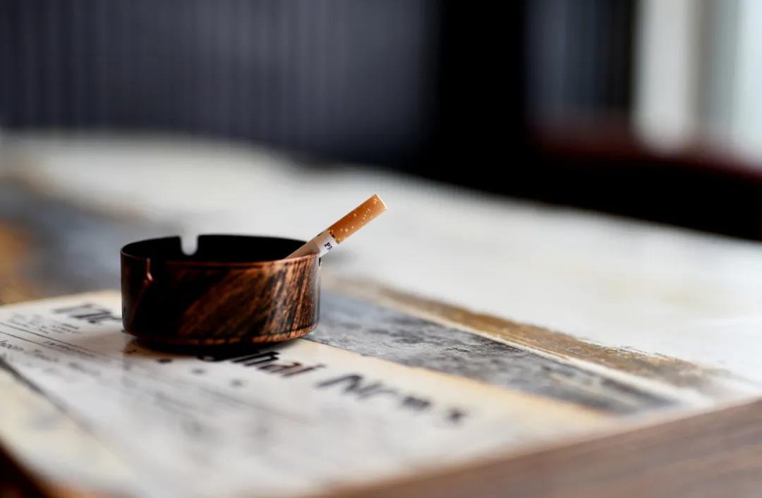 *子烟电**“上位史”：你是如何被*草烟**公司“套路”的？