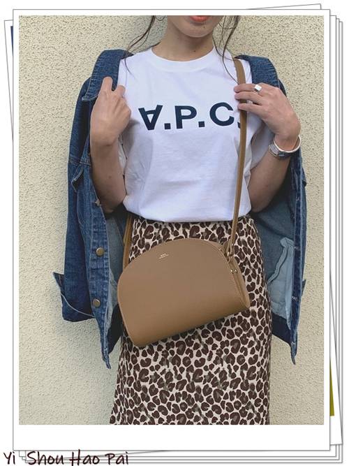 豹纹半身裙怎么搭配好看夏天,豹纹半身裙怎么搭配好看