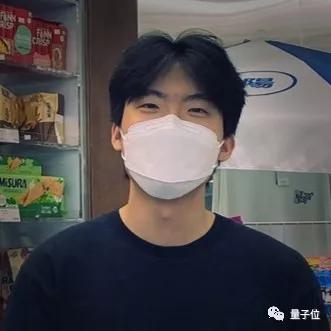 装在手机里的3D姿态估计，模型尺寸仅同类1/7，误差却只有5厘米