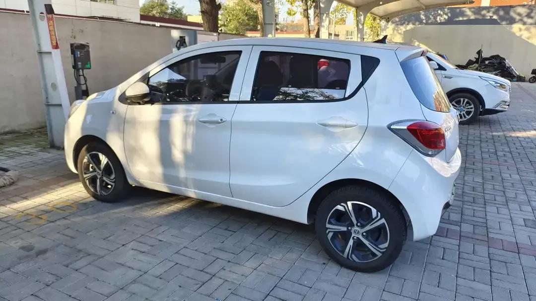 目前十万左右最好的六座纯电动车,五万左右最值得买的小型电动汽车