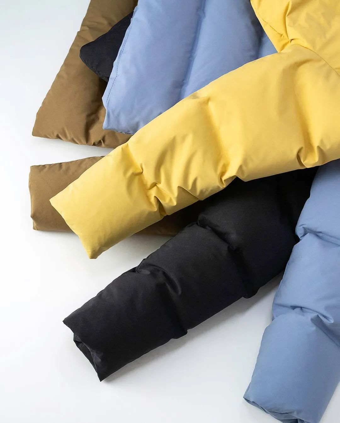 羽绒服种草清单图片大全,冬天的c位50件羽绒服种草清单来了