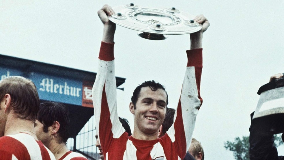 实况足球贝克汉姆皇马时刻测评,实况足球贝克汉姆红魔王子