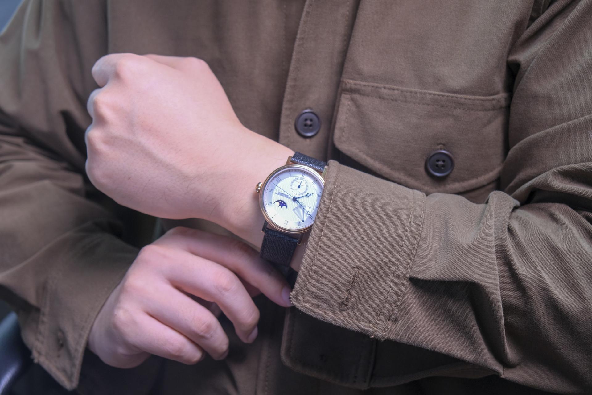 娴烽弗鏂囧垱鏈堢浉,娴烽弗鏈堢浉鑵曡〃鏂囧垱绀肩洅