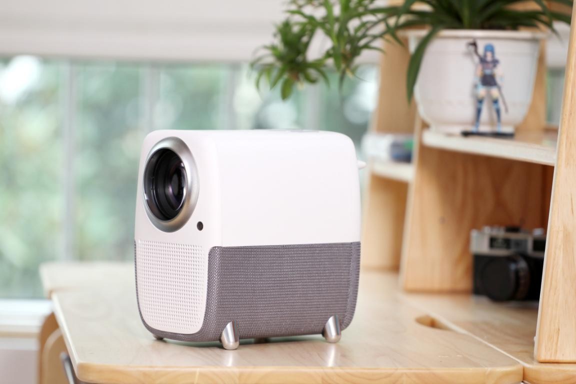 泰捷weboxt1投影仪对比极米,泰捷weboxt1投影仪和天猫魔屏对比