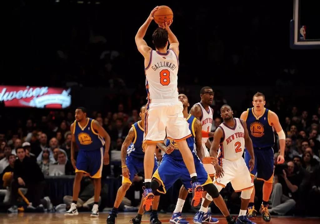 33岁“意大利炮”万金油！保罗爱他小库里也爱，1绝技现役罕见