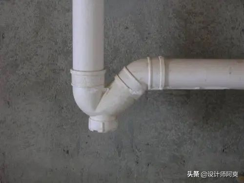 马桶和蹲厕哪个好,蹲厕好还是坐便器好