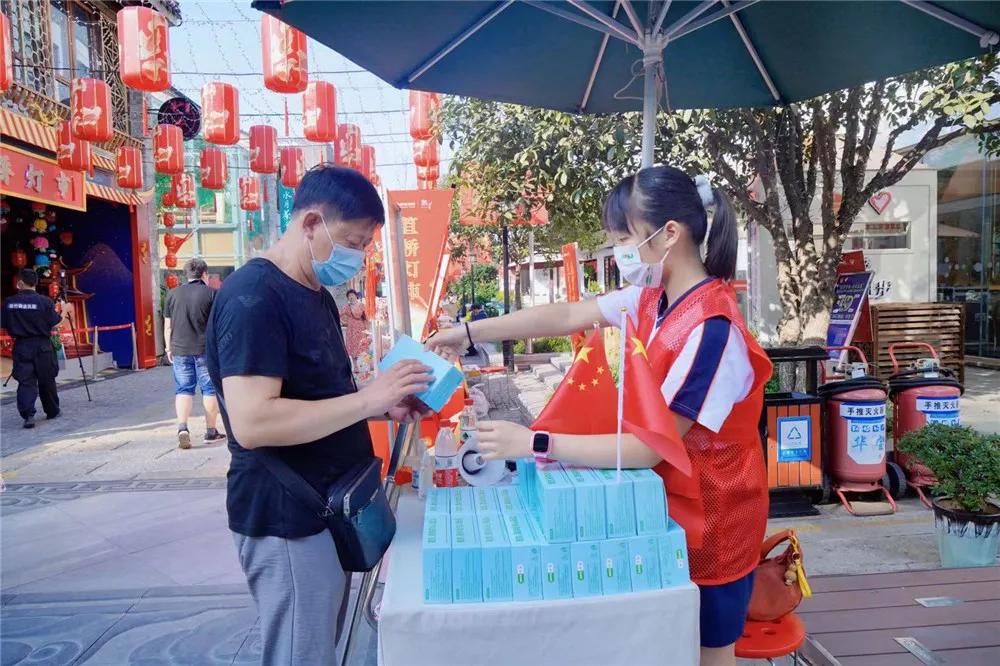 这个国庆节，上汽大众ID.家族用志愿红表达心中热爱