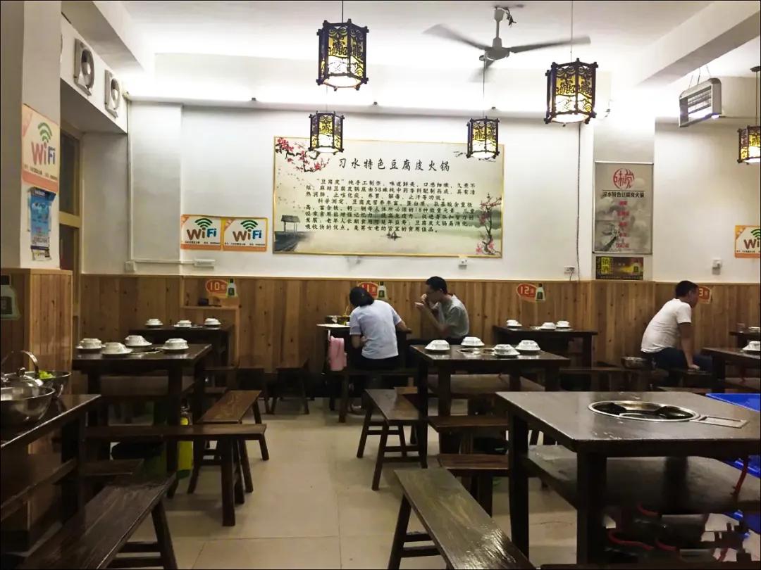 西南大吃省里的嗦粉冠军，这座吃货宜居城市值得关注