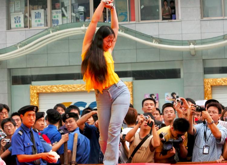 5个因网络而爆红的普通人，有人敛财手段恶劣，有人成为励志女王