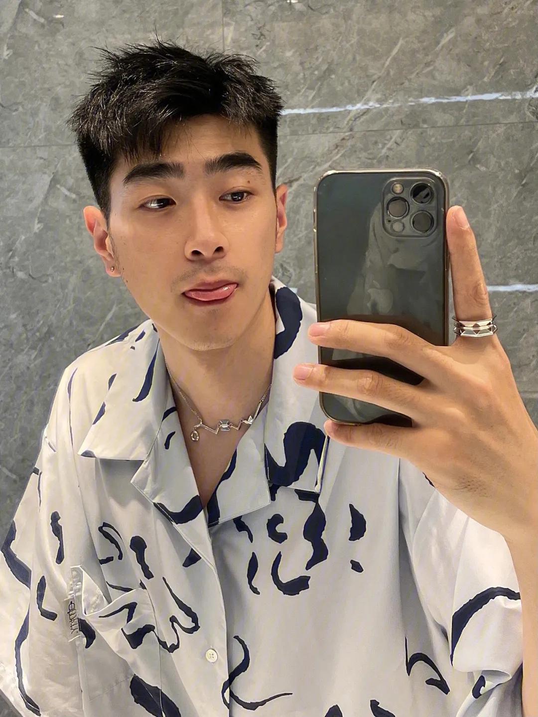 男生三七长发型怎么打理,男生短三七分发型打理教程