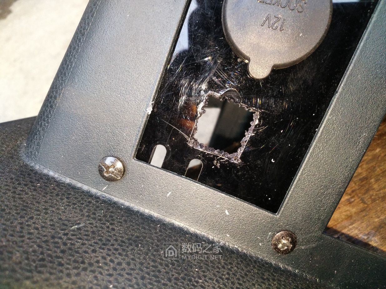 福特嘉年华点烟器插口改u盘,福特嘉年华车上的usb怎么更换