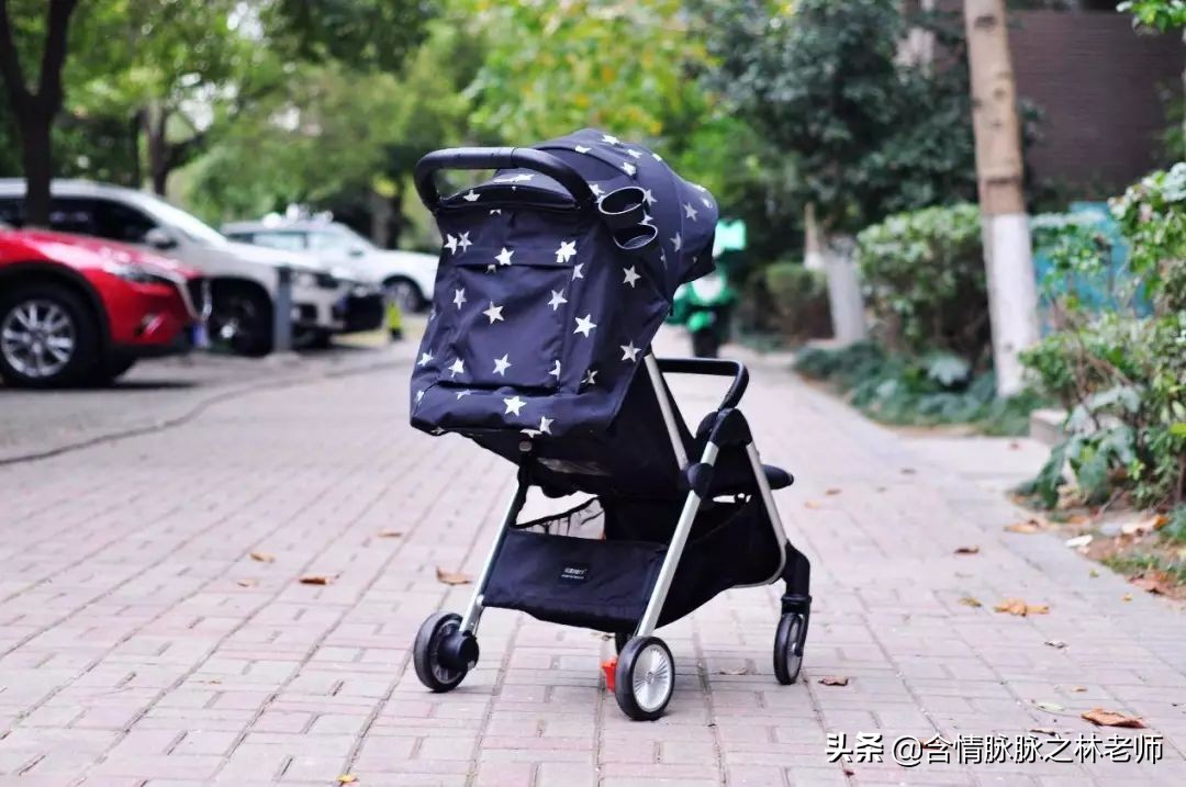 给孩子换个新车,qborn婴儿推车开箱