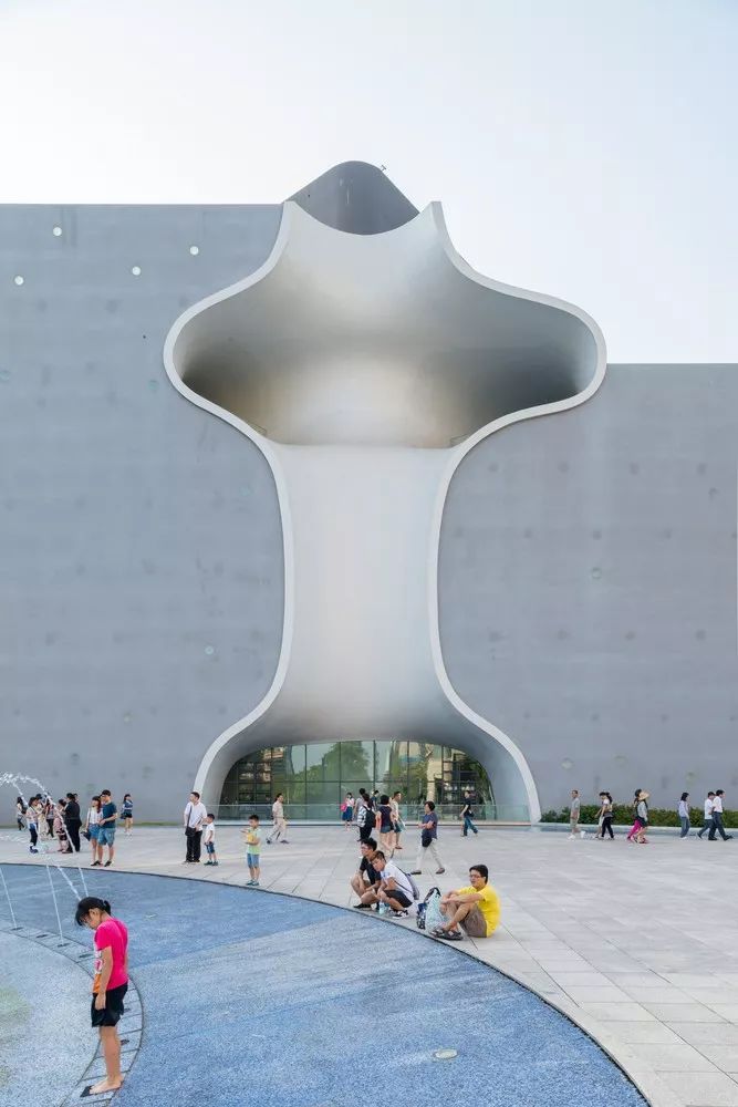 漫步台中，学建筑的中国人都应该去看看”的东海大学...