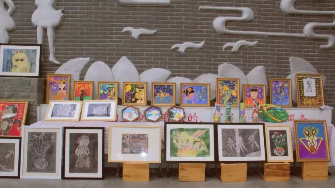 不忘初心砥砺前行教育实践活动,不忘初心小学文艺表演