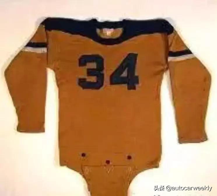 是时候穿卫衣骚起来了——瞧瞧张小龙