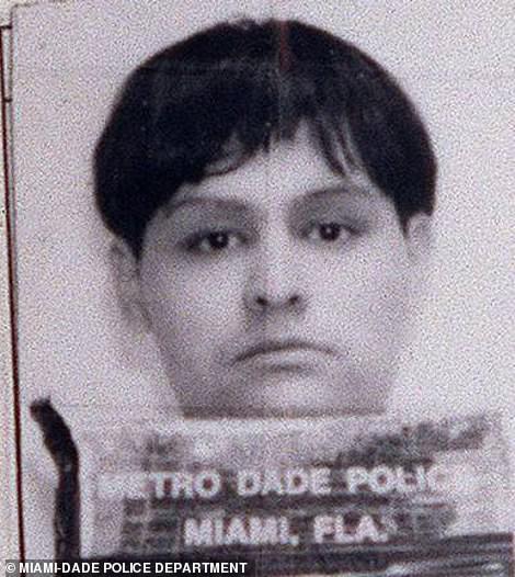 美国男子假扮沙特王子行骗,美国男子伪装富豪骗女性