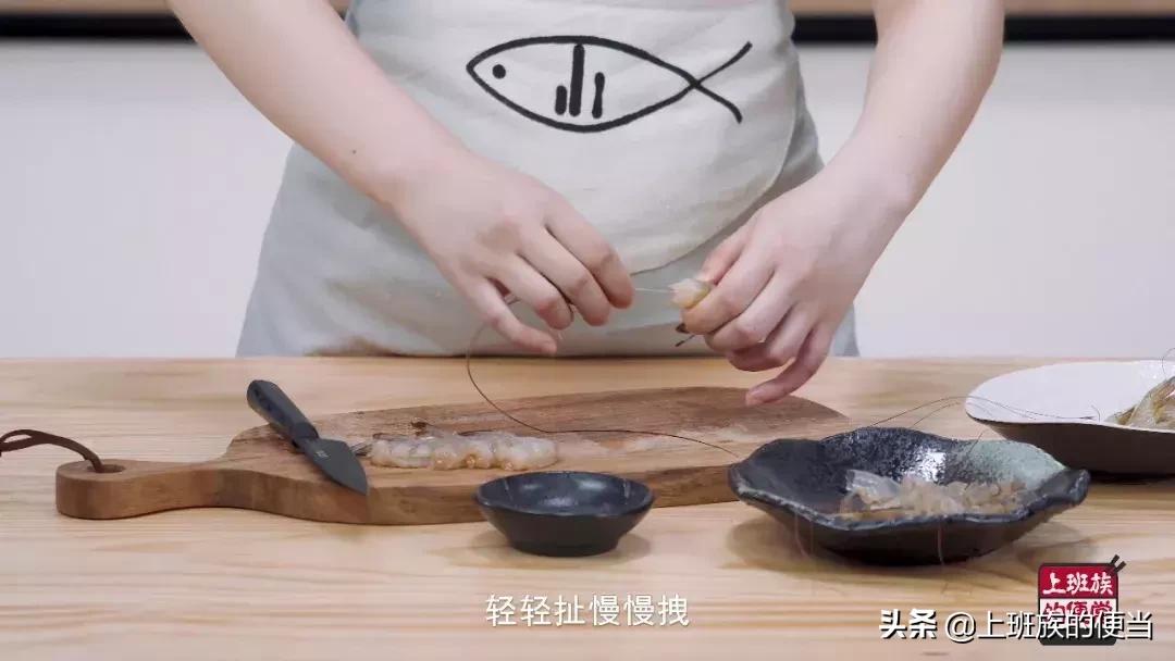 如何用虾头煸出虾油,虾油炒出来后怎么弄香酥虾头