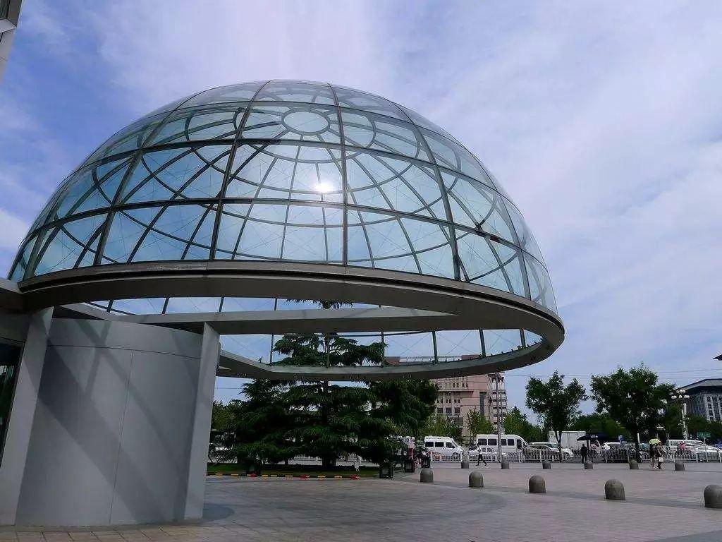 北京旅游攻略必去景点胡同,北京旅游攻略必去景点后海