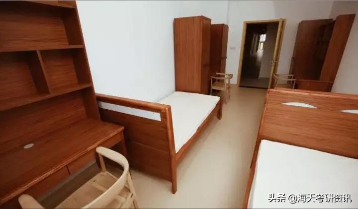 有点酸，211硕士宿舍就是不一样