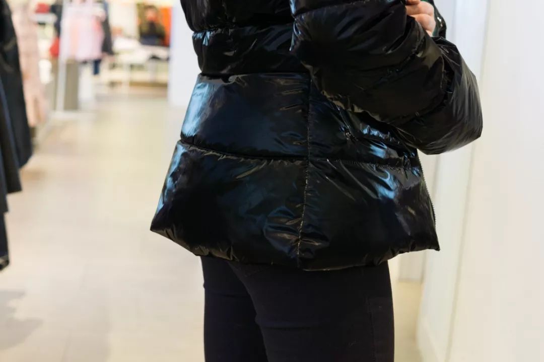 现代年轻人消费观只买吃的,当代年轻人消费观太真实了