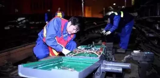 地铁为什么半夜要停止,地铁为什么不24小时运营