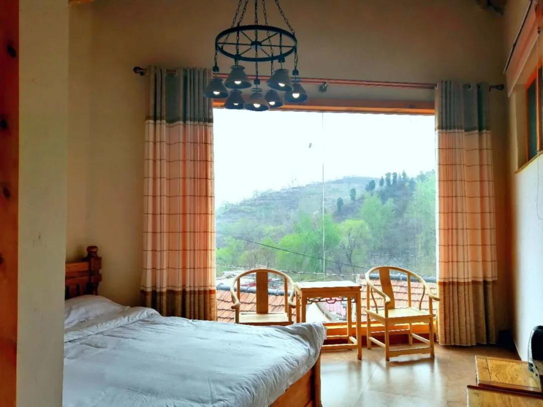 灵山秀水度深秋,灵山秀水堪称世外桃源