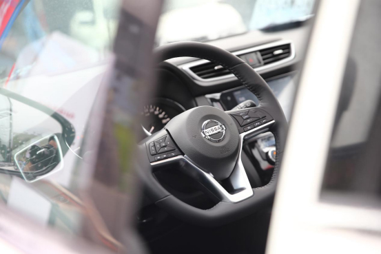 全新逍客2022款自动试驾视频,全新逍客上海车展