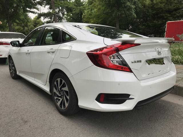 思域十代a柱受损二手能卖多少,当年十代思域加价