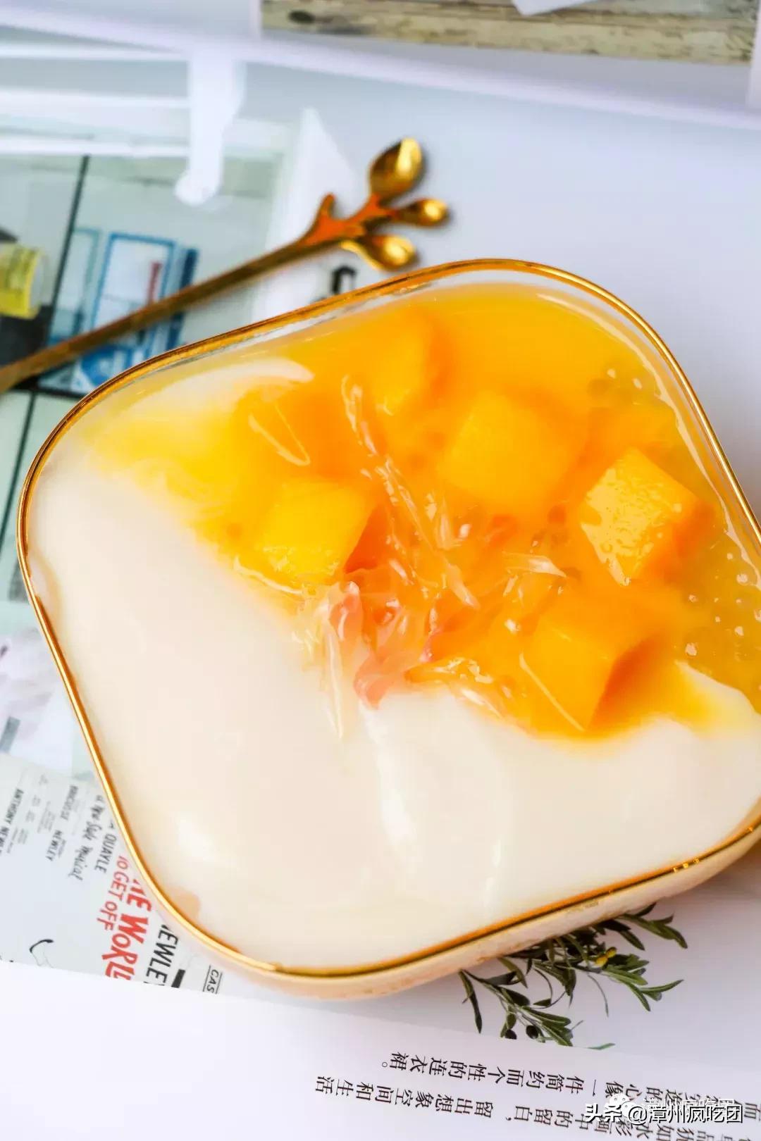 这对夫妻在古城开了一家小店!回头客特别多!好多创意港式甜品!