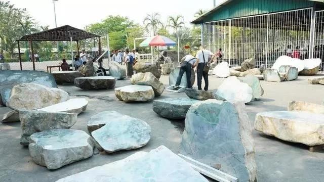 400万购买巨石运费又花了100万，有人出5000万不卖，结局真戏剧