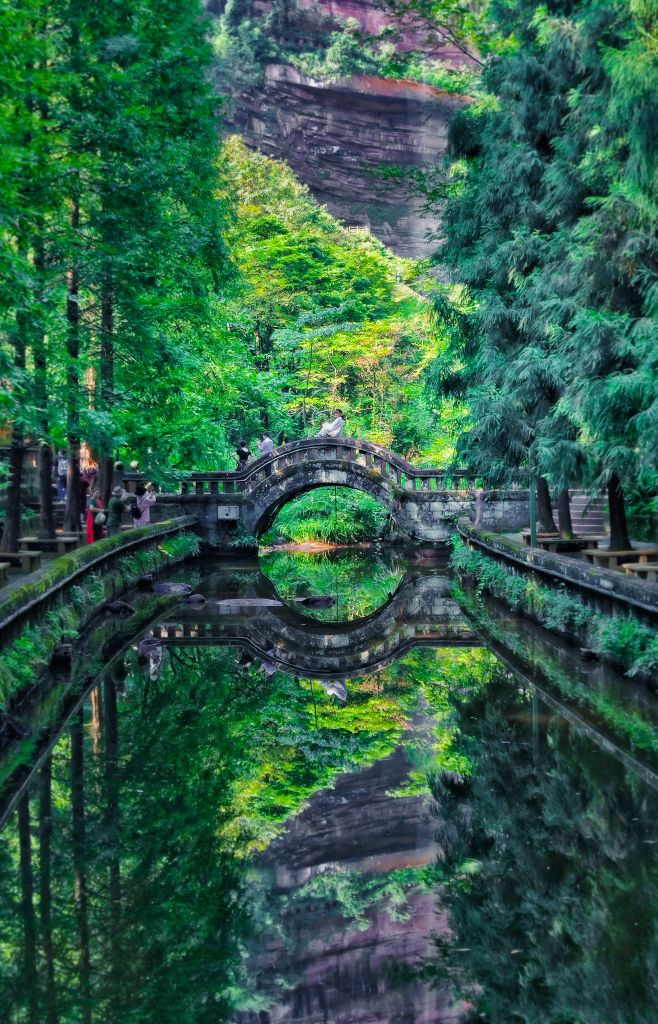 索尼a6000可以录像吗,索尼6000有自动跟焦吗