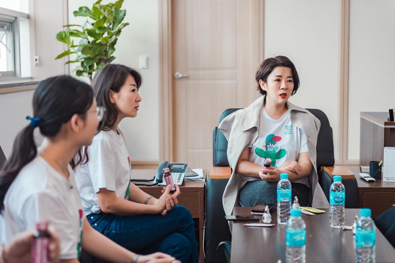 崔珍琳去过多少个国家,旅行达人崔珍琳