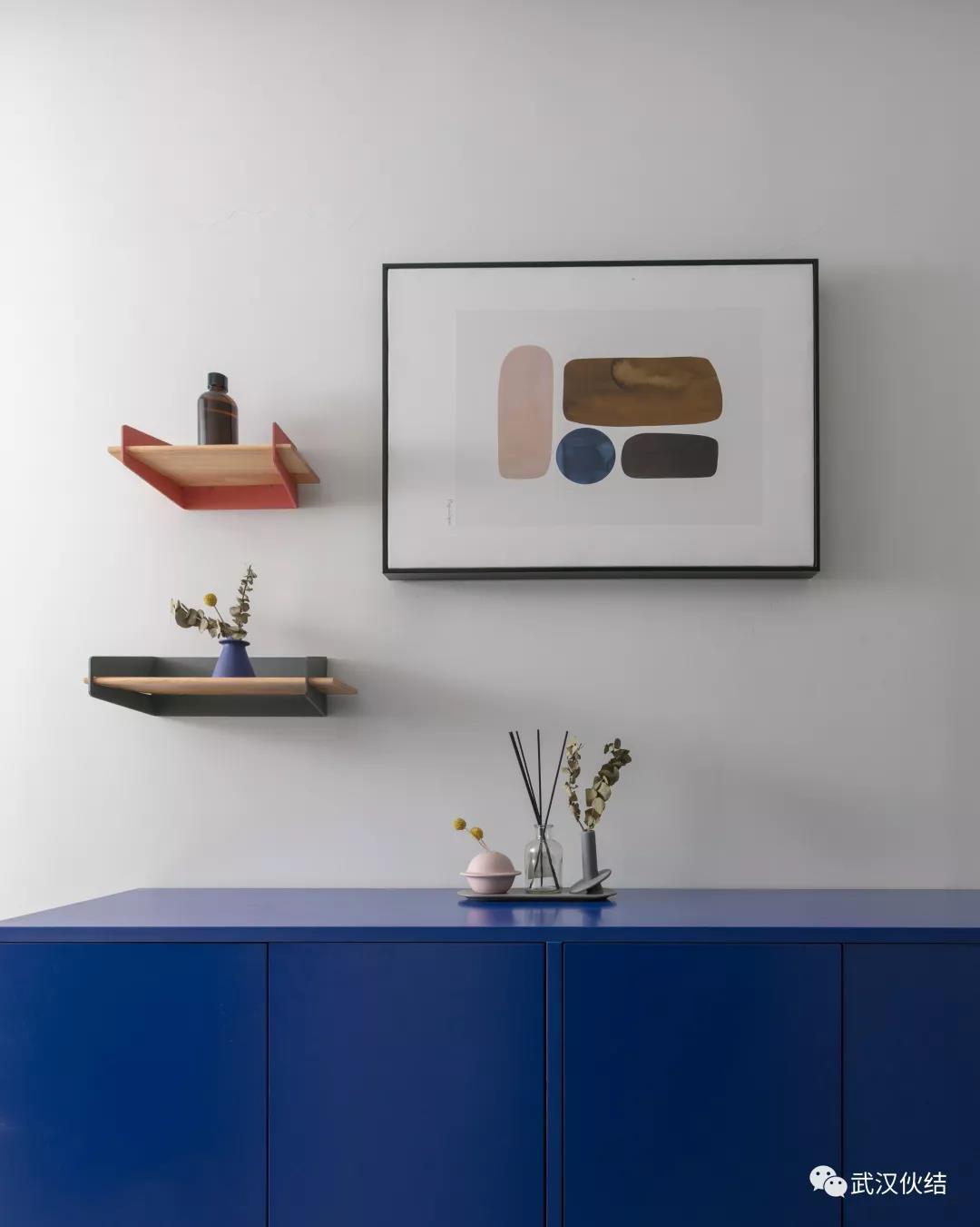 「恋·家」在灰色空间里找色块，是这个房子里最浪漫的益智游戏