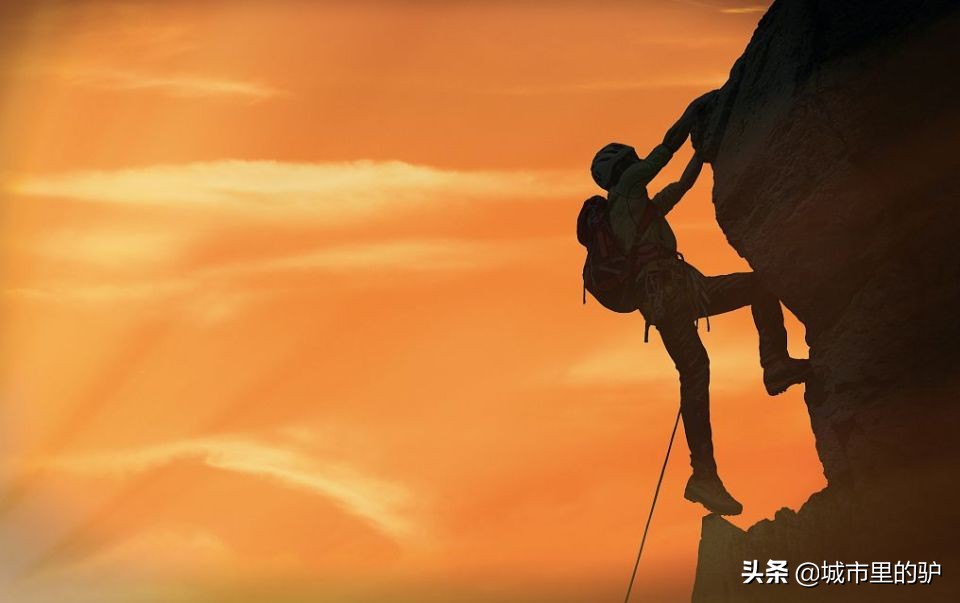 徒步时护膝需要勒得很紧吗,徒步护膝是戴还是不戴