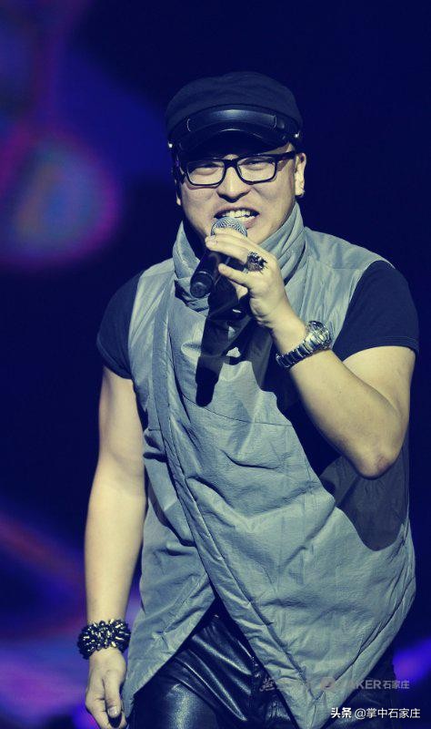 从小练足球的男生,从小练足球