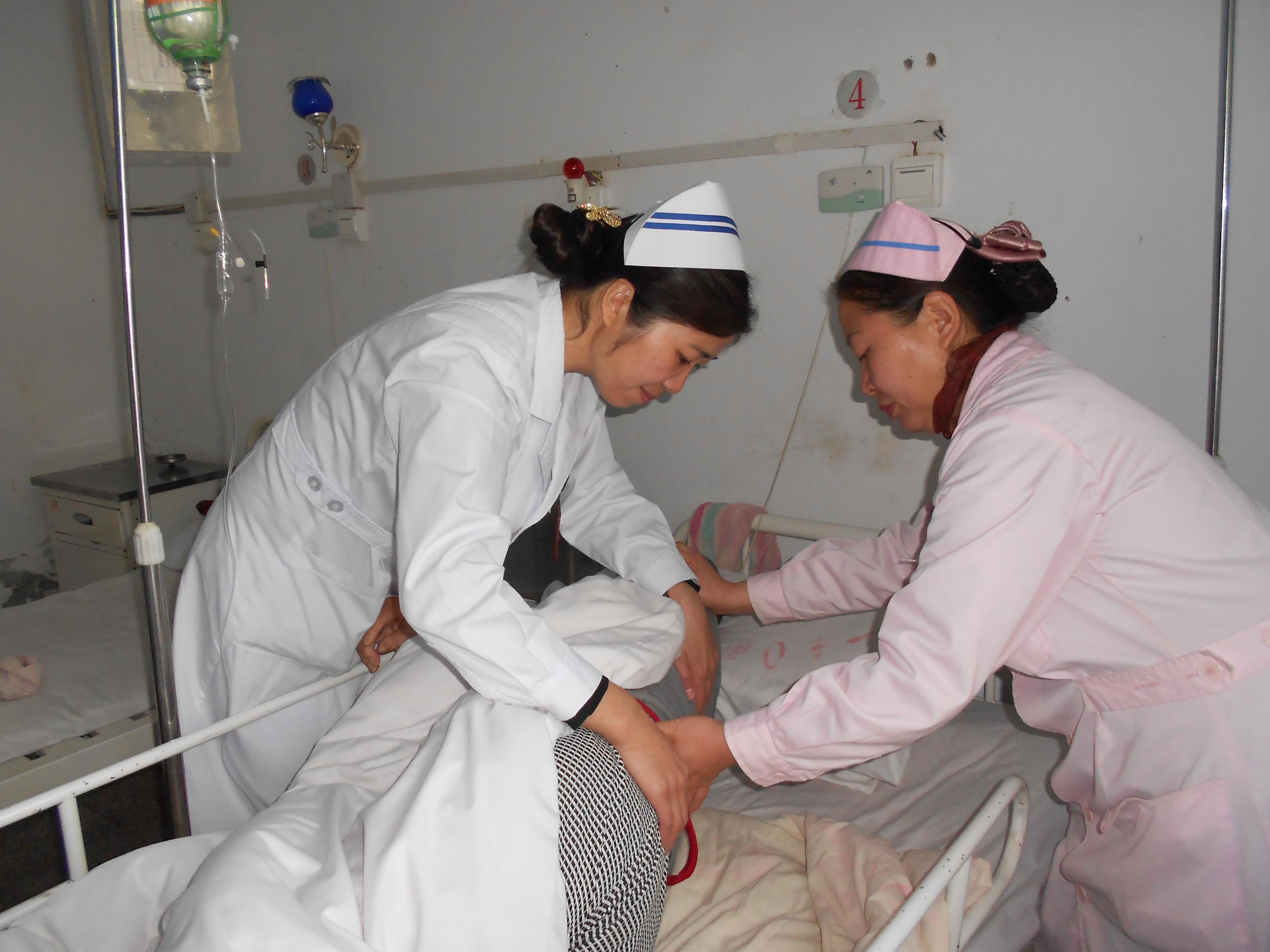 怎么护理好长期卧床病人褥疮,长期卧床的老人得了褥疮怎样护理