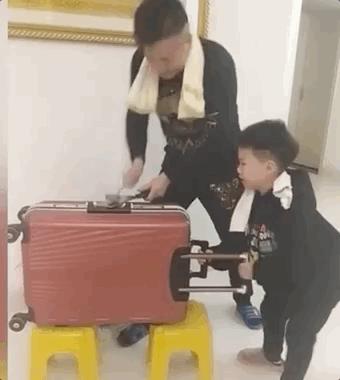 宅家无聊自娱自乐想跳就跳就好,宅家无聊自娱自乐开心一刻