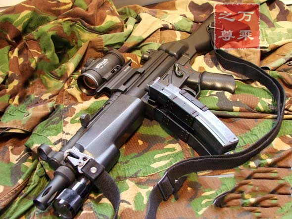 旧版改良冲锋枪,结构简单又特别耐造的冲锋枪