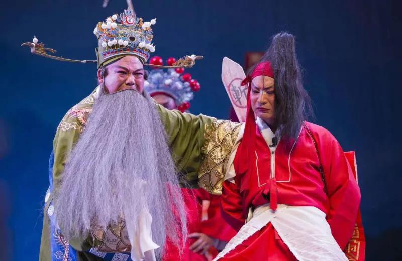 人间好味“嘣豆子”一颗一粒总关情--记汾西县蒲剧团团长郝安家