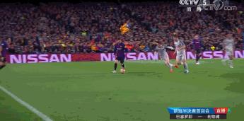 梅西罕见暴怒时刻直接怒怼裁判,梅西遭遇恶意犯规内马尔反应