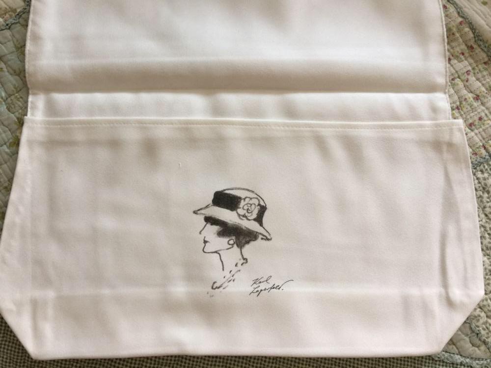 香奈儿妃鱼真假鉴别,专柜买的香奈儿包是老款