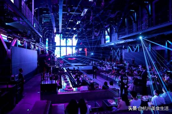 璀璨光芒引领行业风尚，名人网红齐聚为杭州金夫人14周年庆生