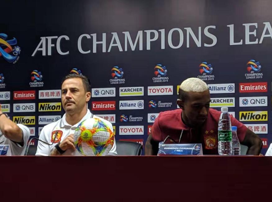 特评:恒大亚冠生死战坚持用塔利斯卡,卡纳瓦罗已经赌上了一切