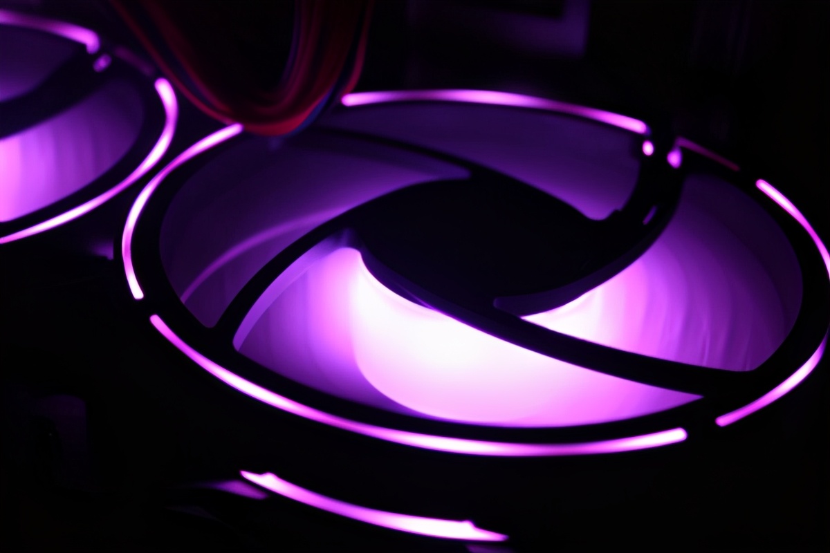 让你的主机更加炫酷，九州风神CF120Plus风扇装机体验