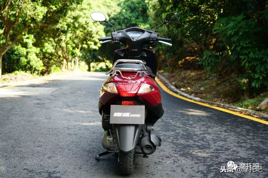 新大洲本田ns125d对比本田喜鲨125,五羊本田喜鲨125对比新大洲ns125d