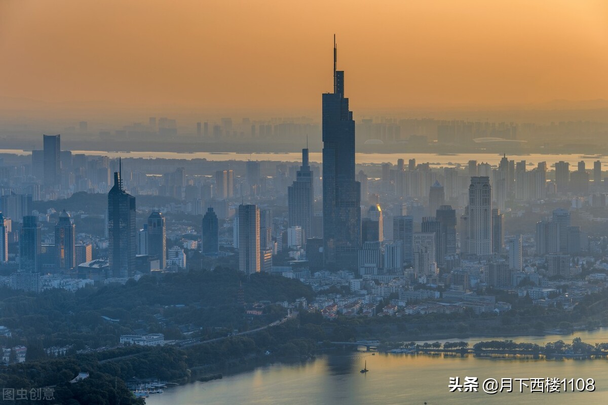 在南京工作一年收入5万低吗,普通人在南京打工想月入过万