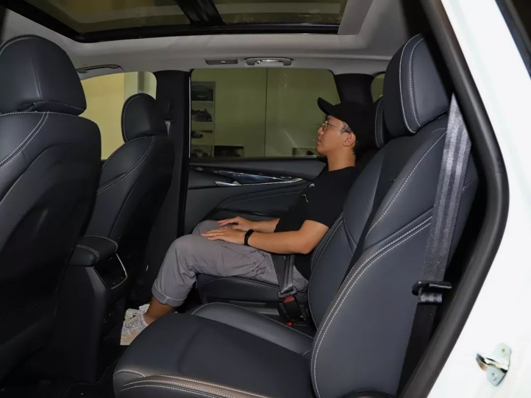 5座车8-10万,5座6座8座各种组合