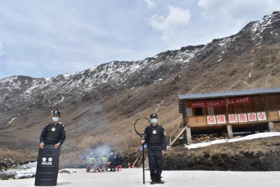 我肚子里有虫子吃什么药,忽然发现肚子里有一个虫子