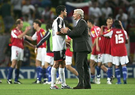 足球的青春回忆,关于足球青春的作文