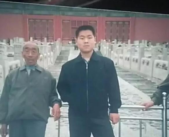 哪一年岳云鹏14岁郭德纲26岁,岳云鹏王宝强郭德纲马云成长史